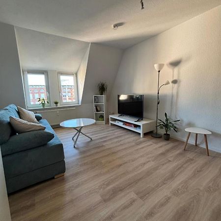 1 Raum Dachgeschosswohnung In Ruhiger Lage Limabach - Oberfrohna المظهر الخارجي الصورة